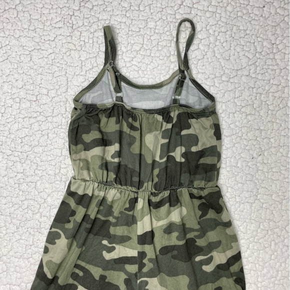 Little Girls Sleeveless Camo Romper 4T - Picture 4 of 6